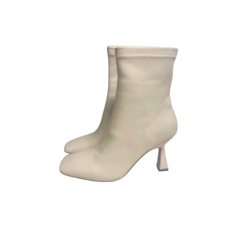 Alias‎ Mae Becca Bootie in Cream Size 36 US Size 5
